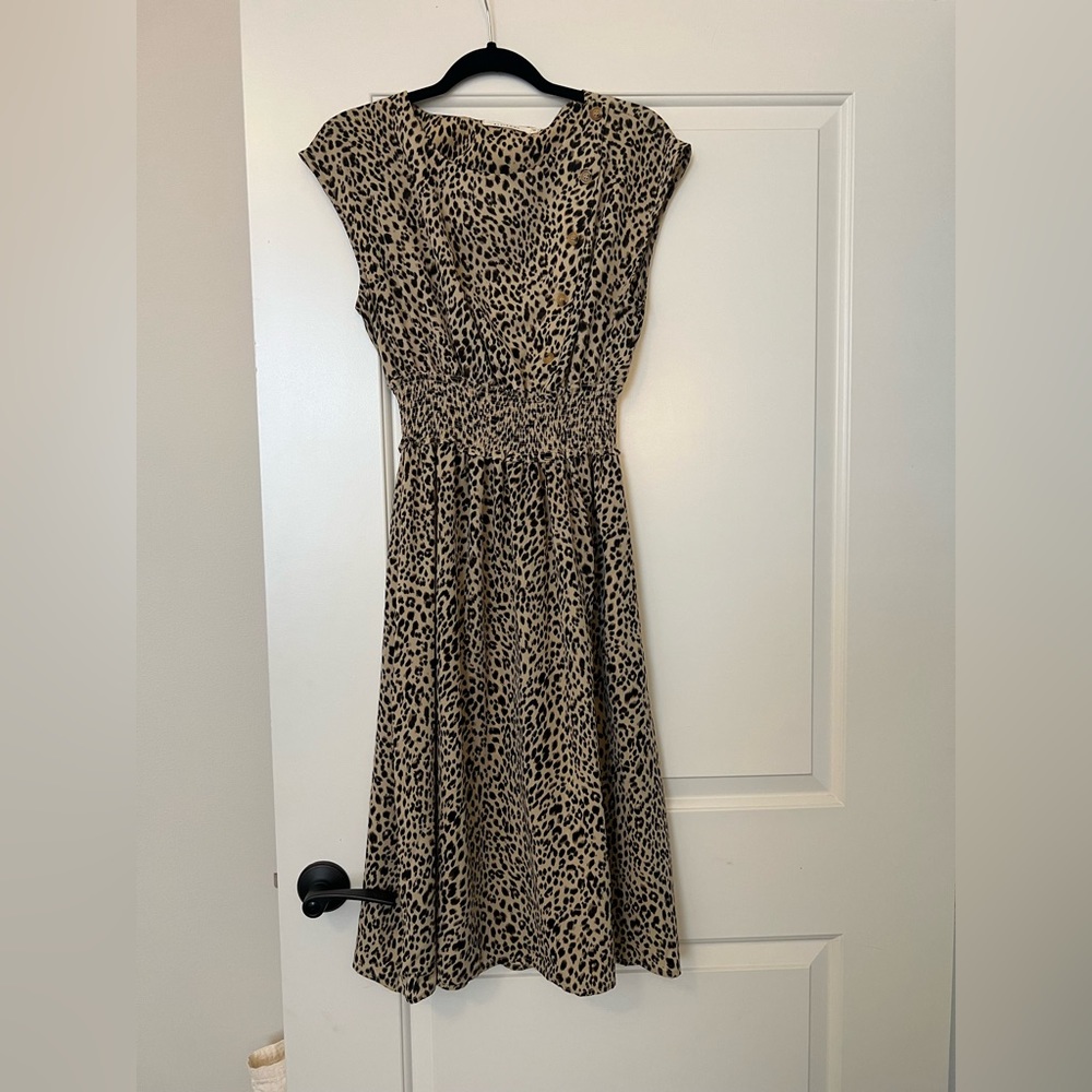 Leopard print midi dress - size small.